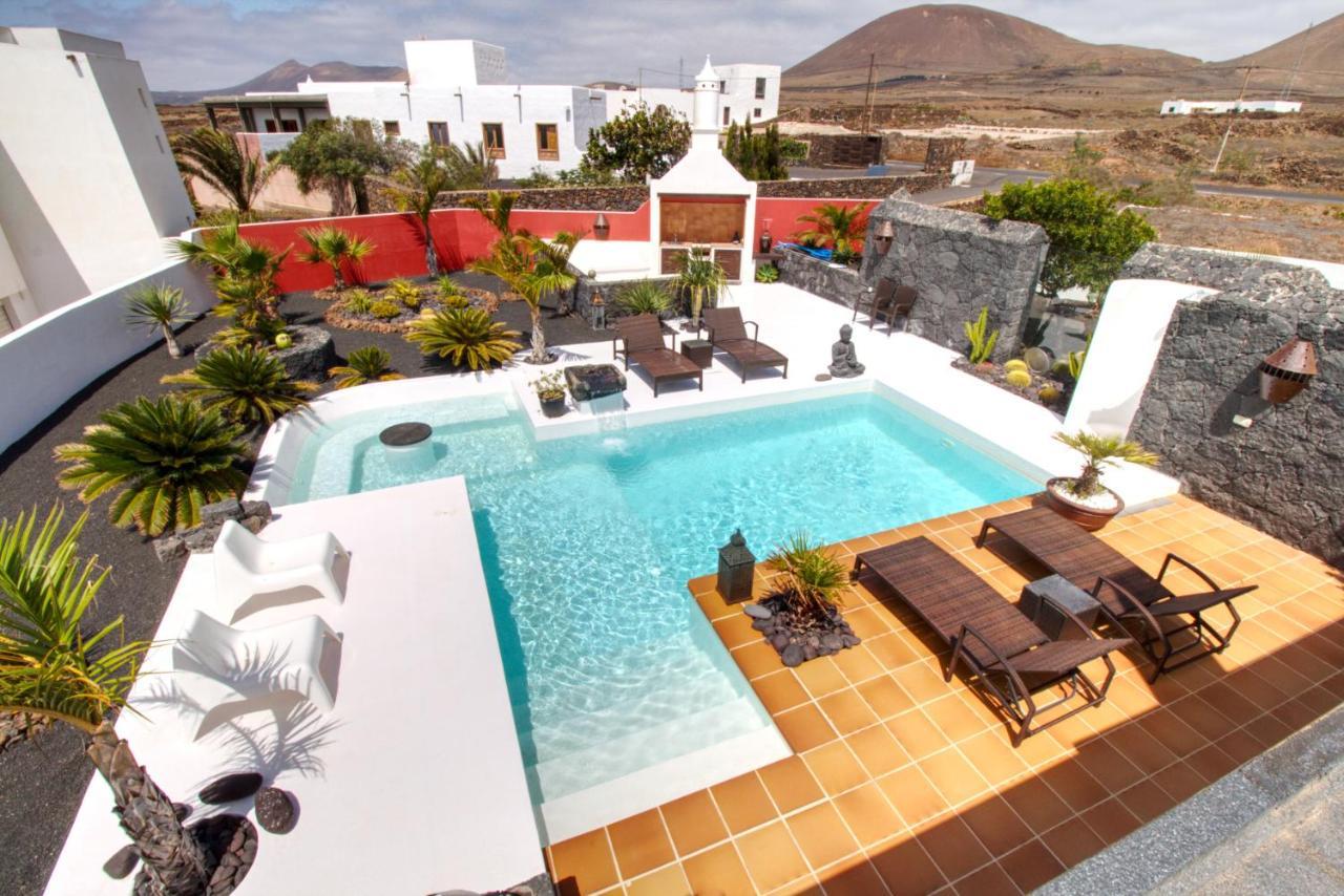 Villa Canis Tias Luaran gambar