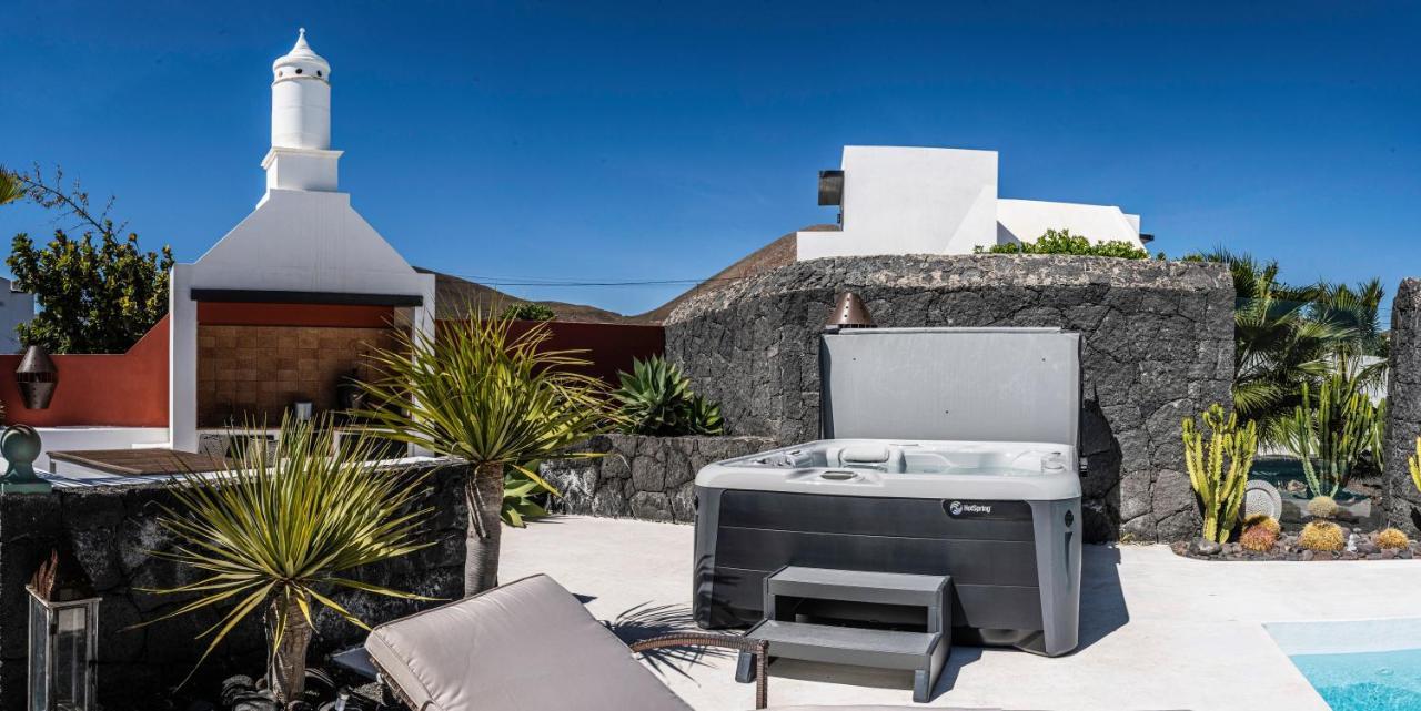 Villa Canis Tias Luaran gambar