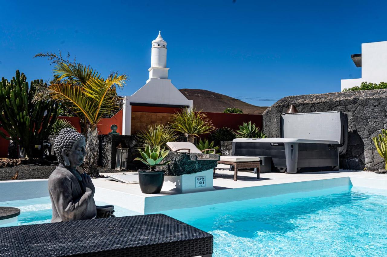 Villa Canis Tias Luaran gambar